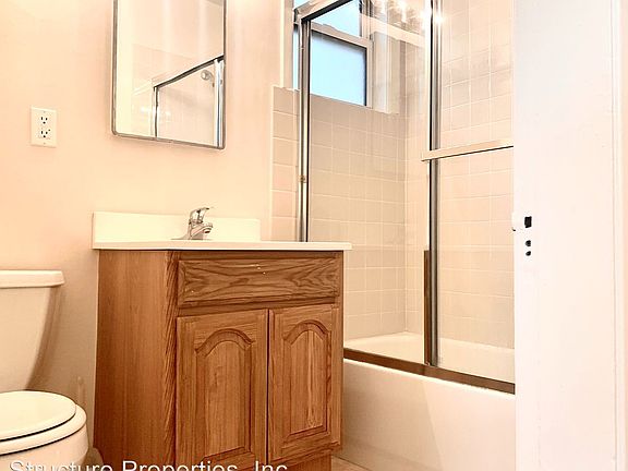 3rd image of 1610 Vallejo St APT 3