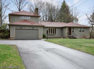 50 Fairmount Dr, Warwick, RI 02818