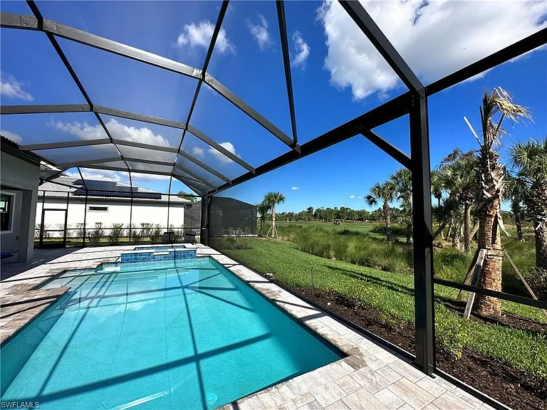 9260 Cormorant Dr — Photo 11