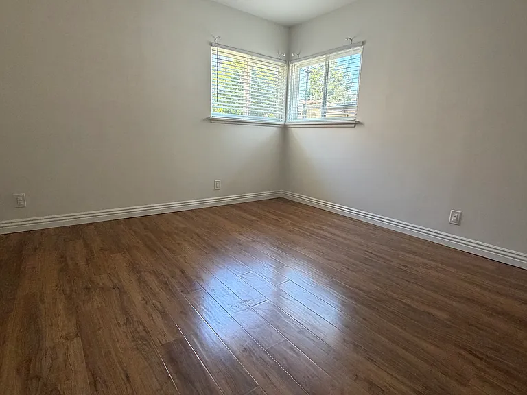 3052 Honolulu Ave #B — Photo 13