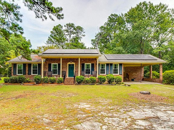 2nd image of 208 Greenfield Rd