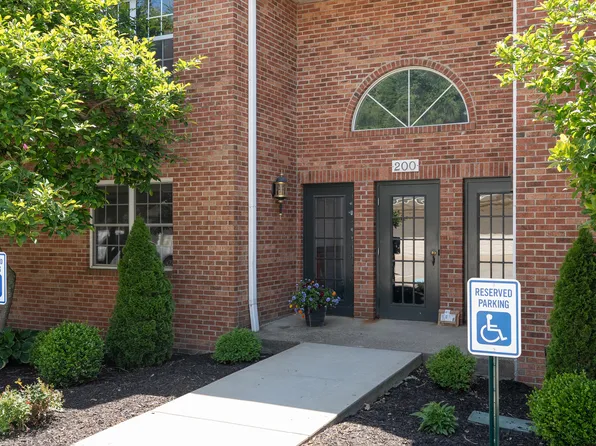 206 Spindle Top Ln #206, Fort Thomas, KY 41075
