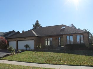 1874 Ranchview Dr, Naperville, IL 60565