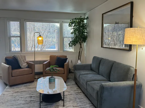 2010 42nd St, Los Alamos, NM 87544
