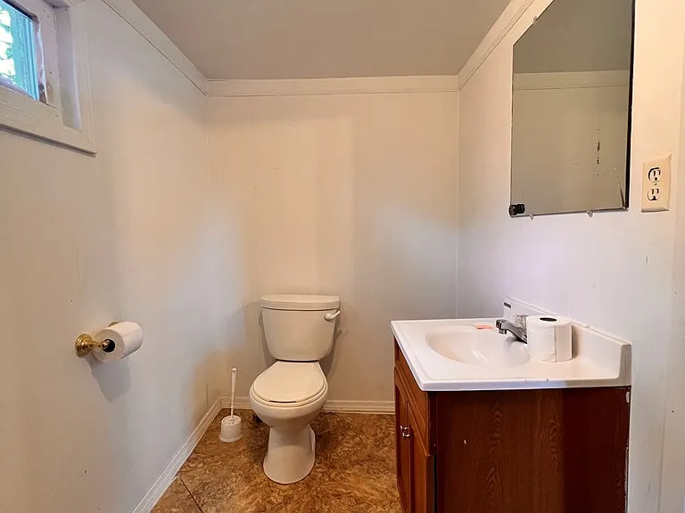 107 Summit St — Photo 24