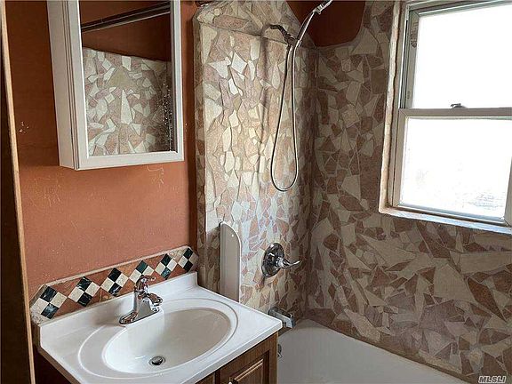 5th image of 91-40 109th St