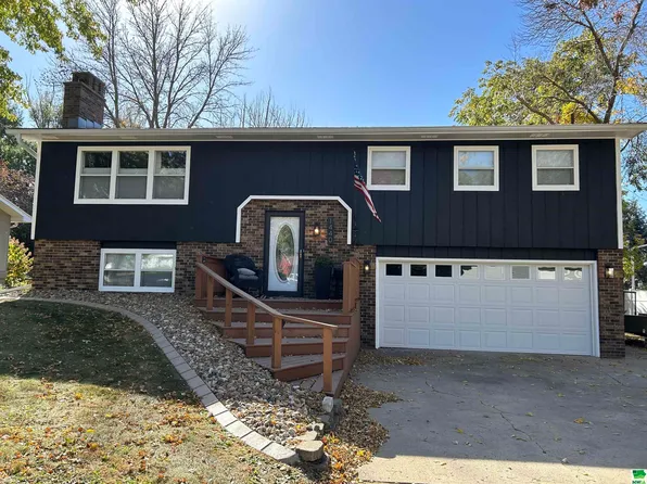 1440 Thorman Ave, Sheldon, IA 51201