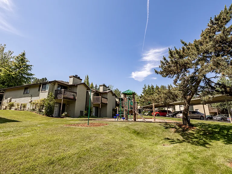 Kently Pointe Apartments — Photo 9
