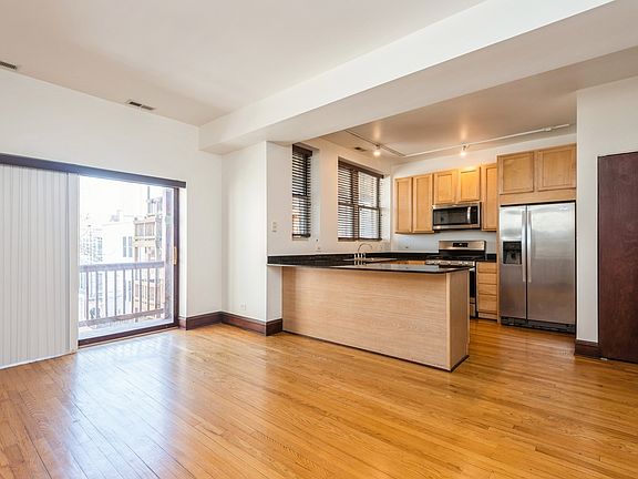2nd image of 6145 N Lakewood Ave #2N