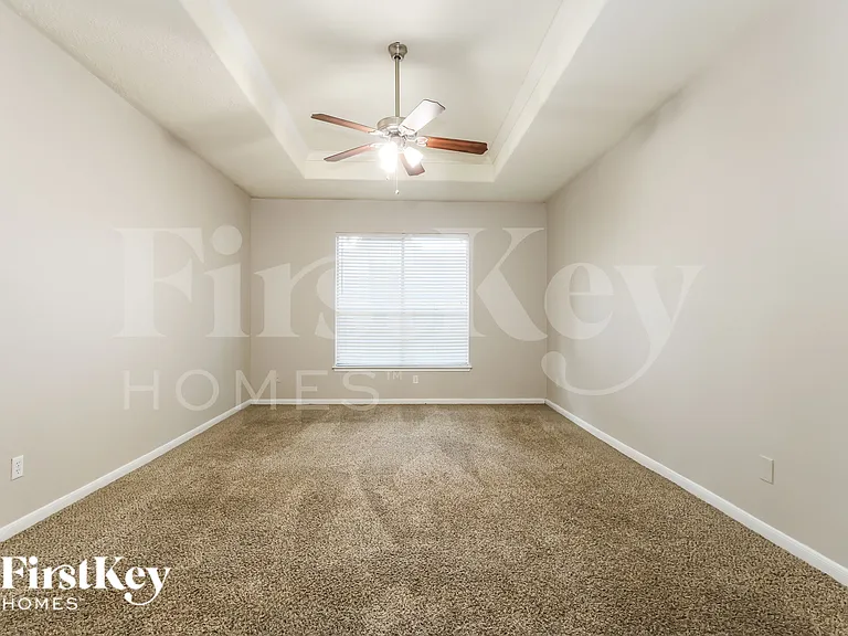 9131 Landry Blvd — Photo 9