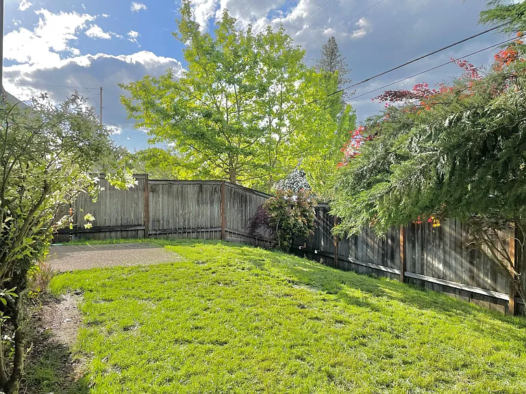 4047 Thoroughbred Ave SE — Photo 17