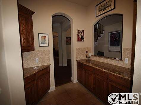 4th image of 4597 The Landings Ct