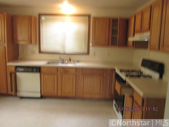 4th image of 7709 Hampshire Ave N