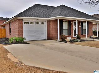 2709 Columns Way SW, Decatur, AL 35603