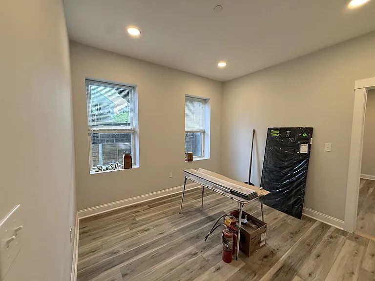 74 Kirkland St #4 — Photo 5