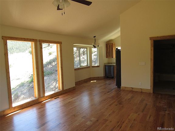 3rd image of 225 E Cline Dr