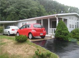 41 Stratford Ct, Carnegie, PA 15106