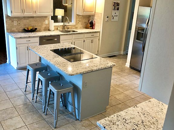 3rd image of 1752 Royal Harbor Dr
