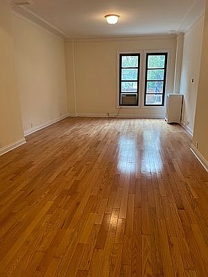 3rd image of 170 W 73rd St APT 2D