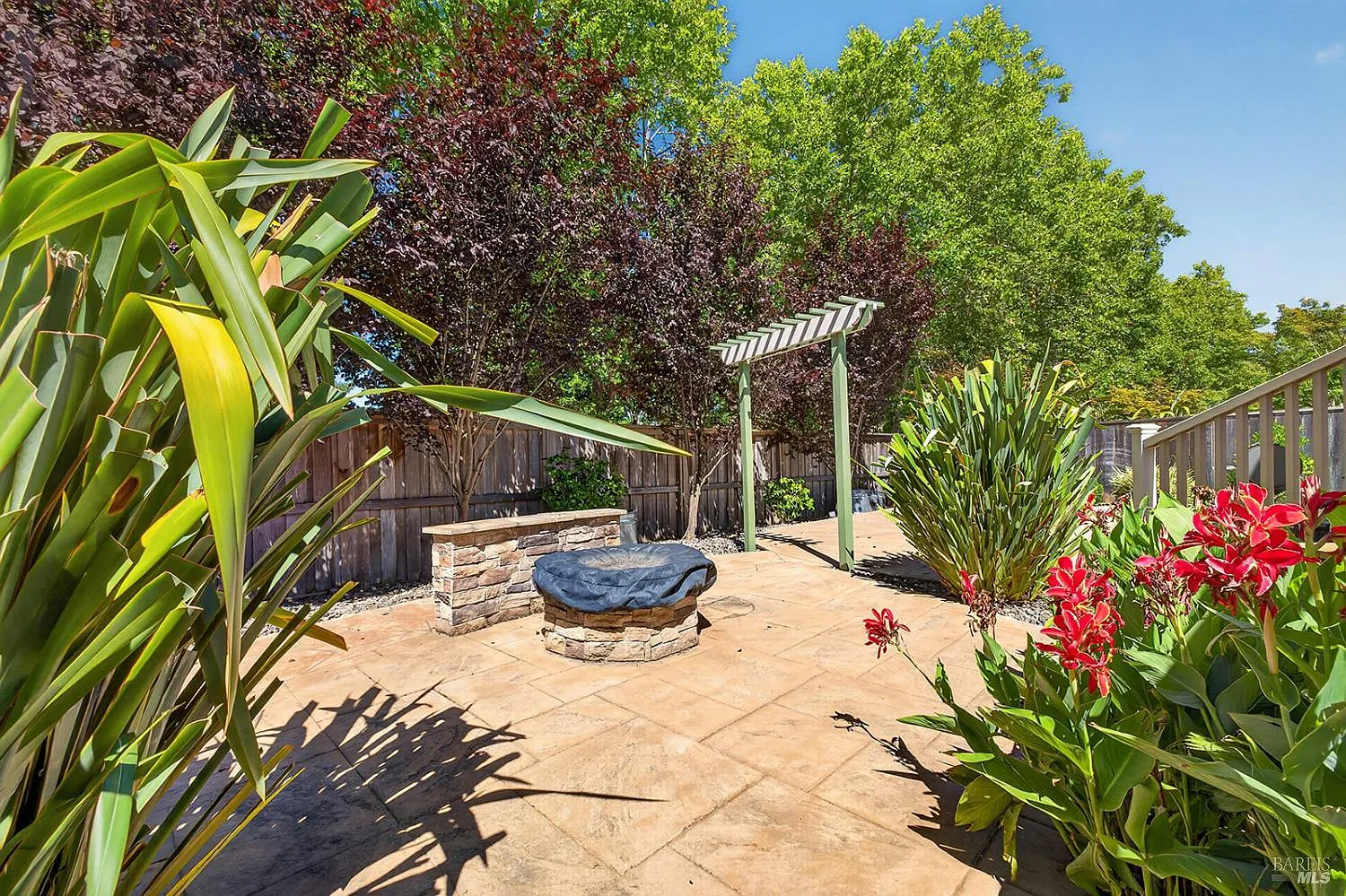 4795 Hillsboro Circle - Photo 10
