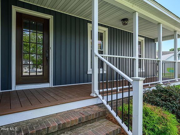 4th image of 1803 Springdale Lane