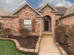 6402 Hearth Falls Dr, Rogers, AR 72758