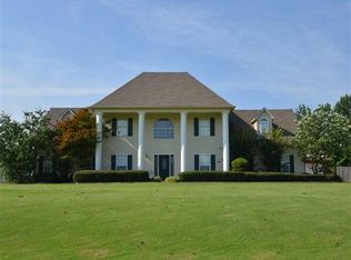 3703 E Pointe Dr, Southaven, MS 38672