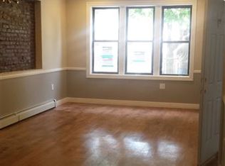 1040 E 219th St, Bronx, NY 10469