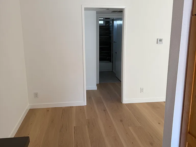 10746 Blix St #203 — Photo 9