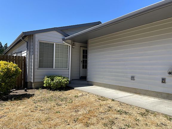 2nd image of 14825 SE Arista Dr