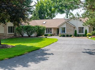 6517 Park Valley Dr, Clarkston, MI 48348