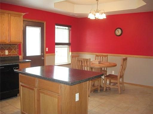 3rd image of 12496 Meadow Oaks Ln