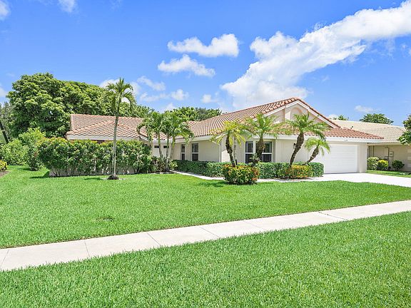 3rd image of 11294 ISLAND LAKES Lane