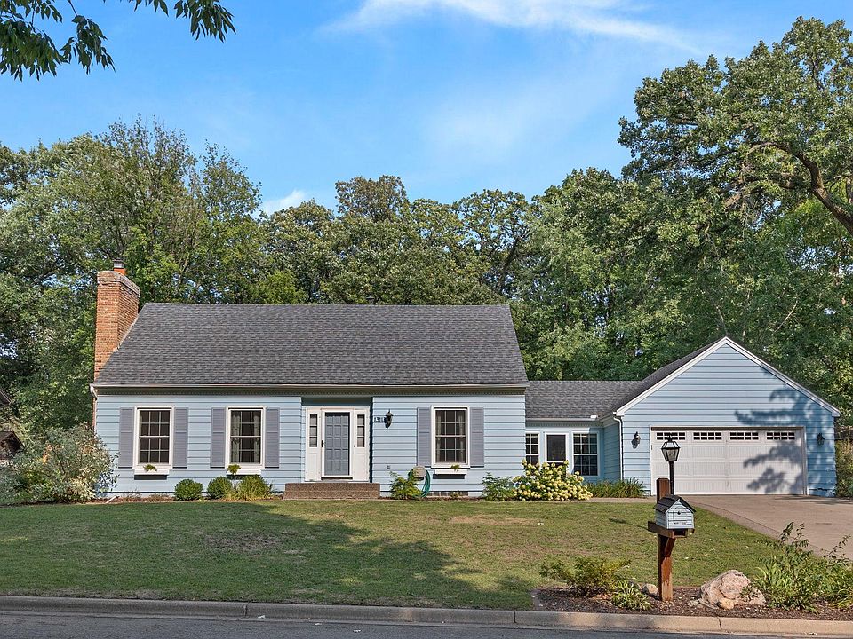 1st image of 13113 S Manor Dr