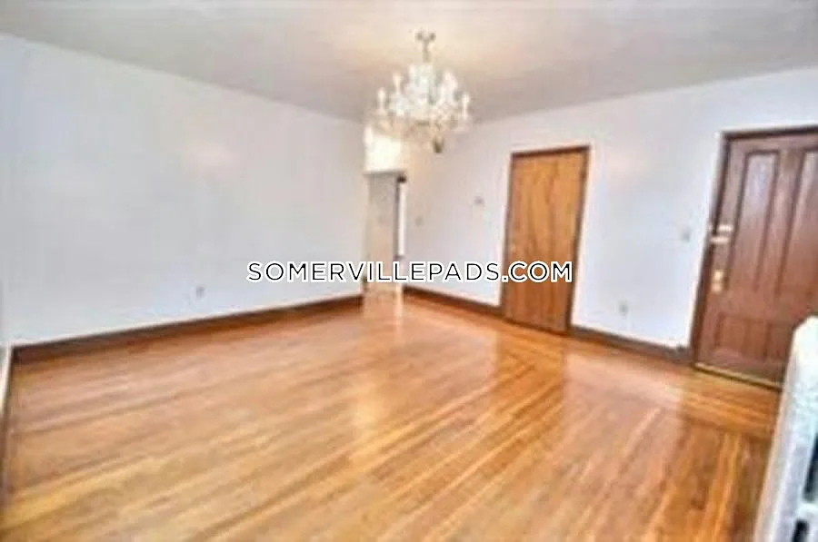 48 Dartmouth St #2