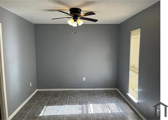 3273 Ridgemont Rd — Photo 6