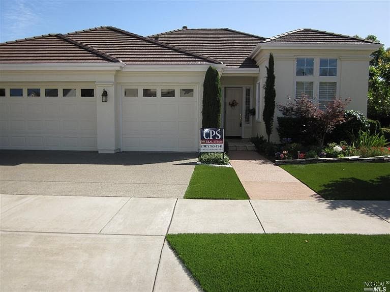 1st image of 529 Loon Dr