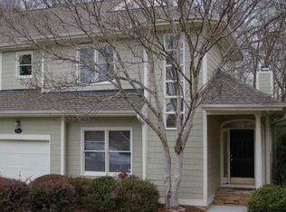 200 Columbia Pl W, Chapel Hill, NC 27516