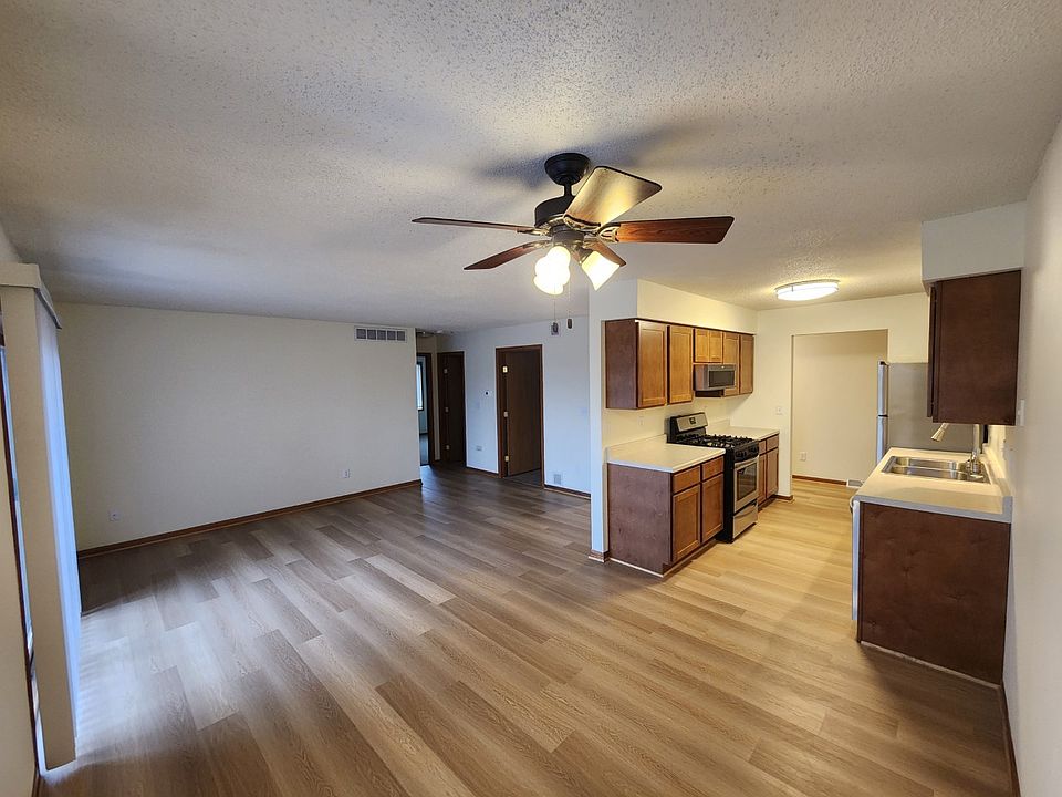 1st image of 3427 Holiday Dr APT 11