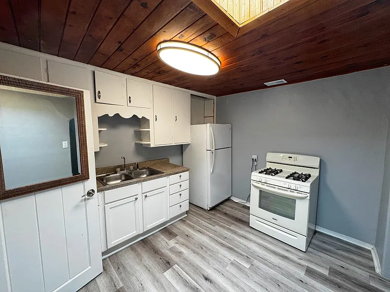 426 Headingly Ave NW #A — Photo 22