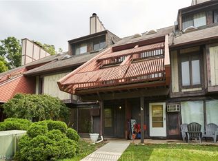 1609 Treetop Trl #C-39, Akron, OH 44313