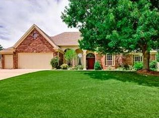 4221 Tahoe Circle Dr, Springdale, AR 72762