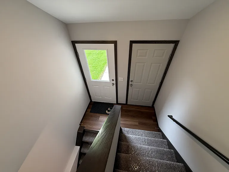930 Waters Edge Ct — Photo 12