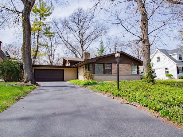 827 Diane Ln