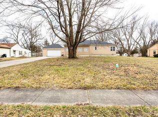 19199 Pierce Dr, Strongsville, OH