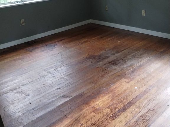 5th image of 293 Cameron St
