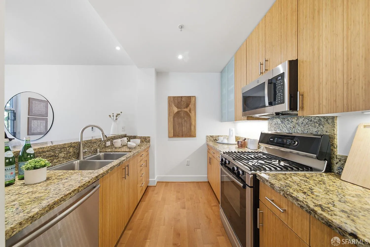 235 Berry St APT 314 - Photo 10
