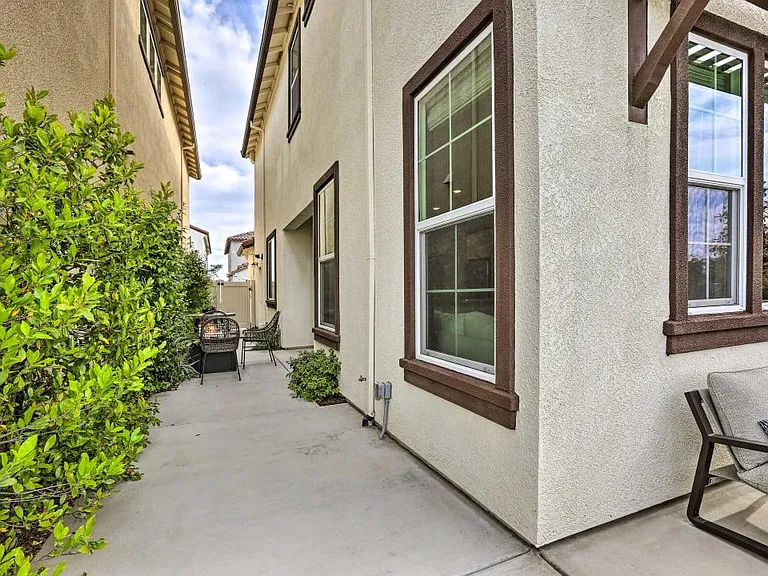 8847 Crimson Ridge Way — Photo 16