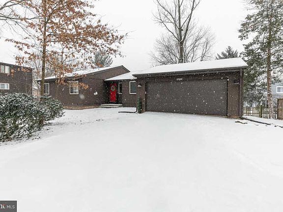 4th image of 12606 Denmark Dr