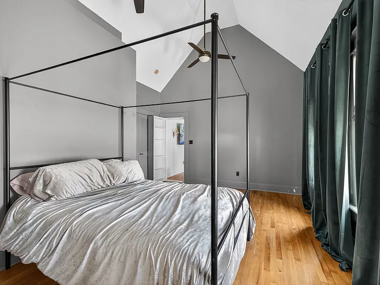2904 N Jefferson St — Photo 24